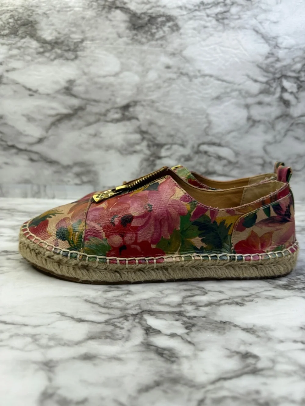 Patricia Nash Eva leather flat shoe in Spring Multi floral pattern NIB Size 6